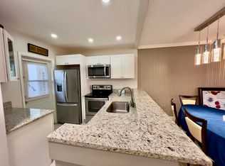 3500 NW 48th Avenue #402, Lauderdale Lakes, FL 33319