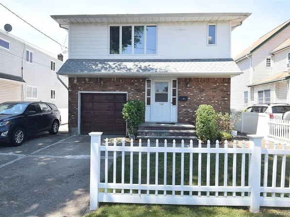 305 S 10th Street, New Hyde Park, NY 11040