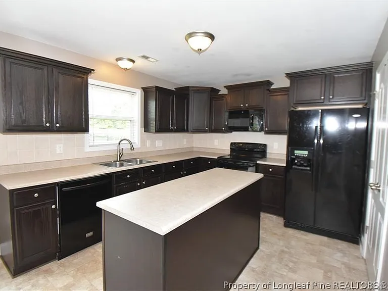 131 S Prince Henry Way — Photo 5