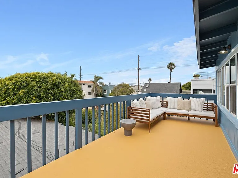 28 24th Pl — Photo 31