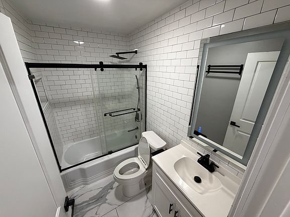 4th image of 2738 Allegheny Ave