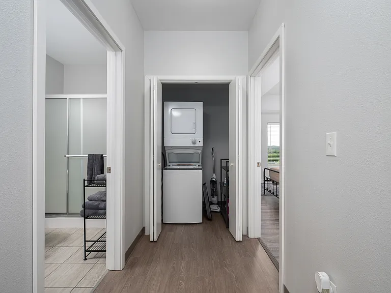 511 3rd Ave SW #427 — Photo 13
