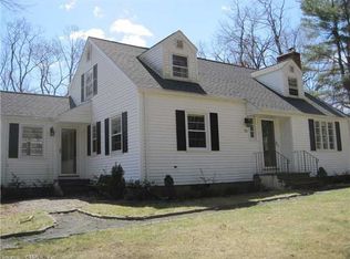 35 Chevas Rd, Avon, CT 06001