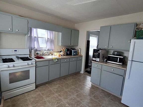 3rd image of 4759 N Mitchner Ave