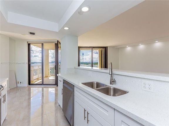 4th image of 4000 Towerside Ter #El