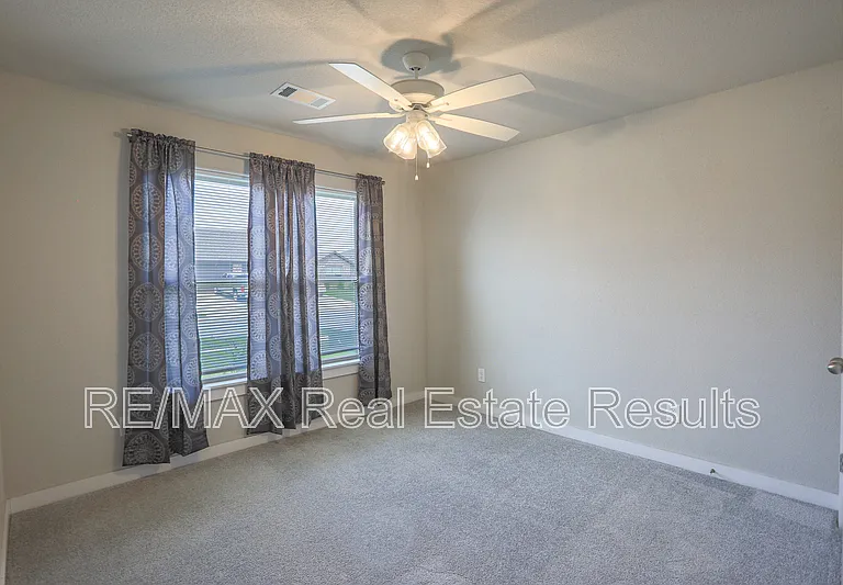 480 Rama St — Photo 11