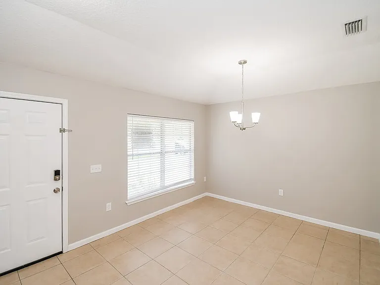 5107 Johnson Creek Dr — Photo 6