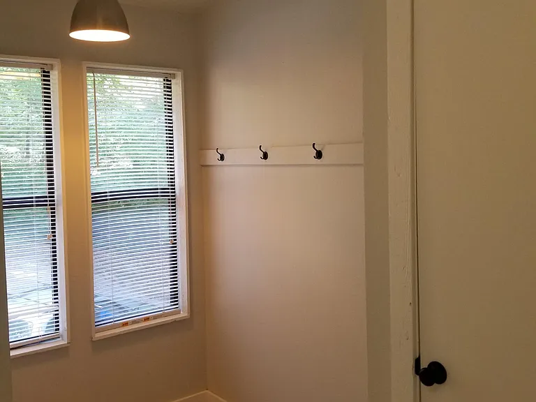985 N Lewis Pl — Photo 10