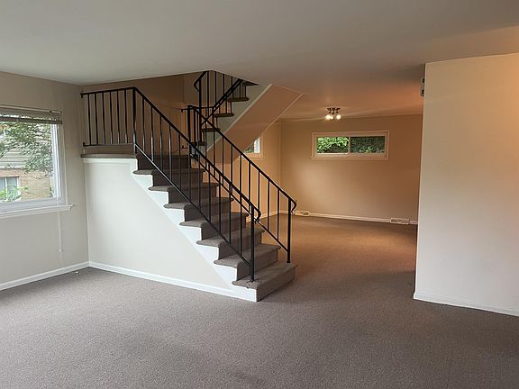 2nd image of 1733 Elbert Dr