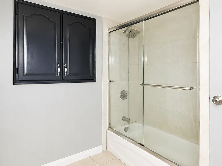 13623 Sherman Way #205 — Photo 9