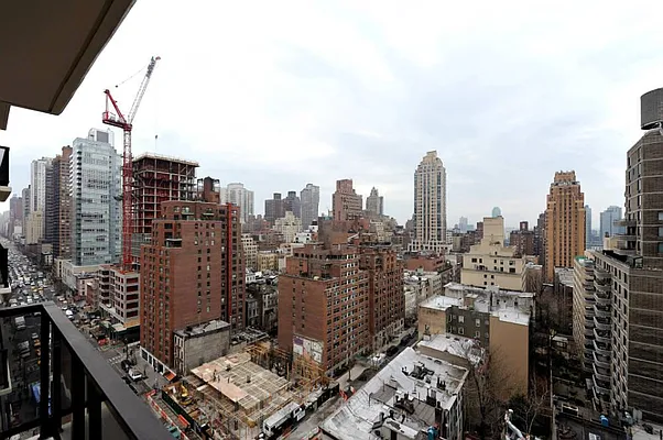 Rented by Town Residential | media 2