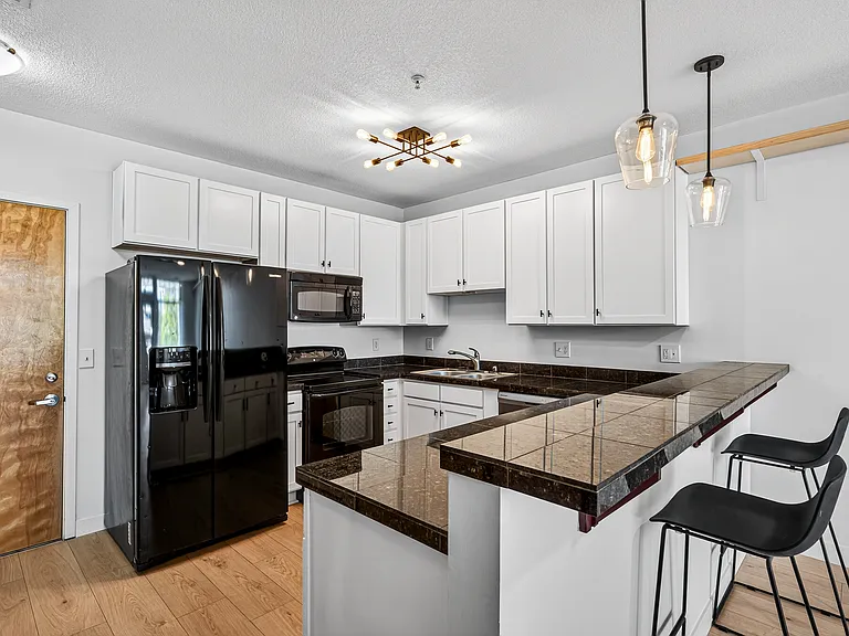 3101 Blake St #205 — Photo 4