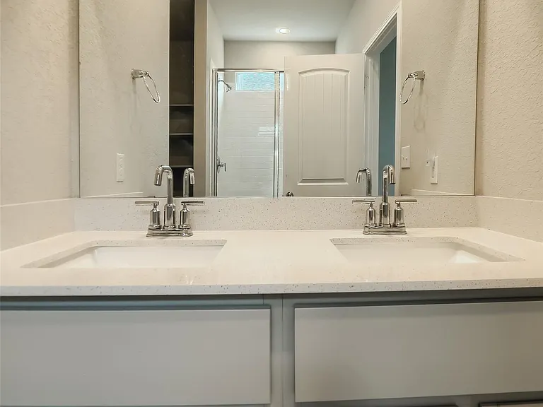 603 Bluffview Dr — Photo 17