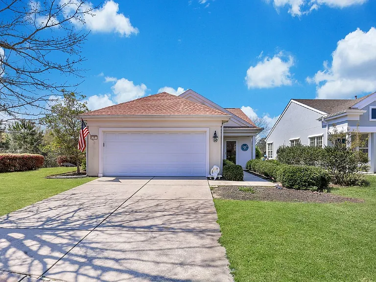16 Plum Ct — Photo 2