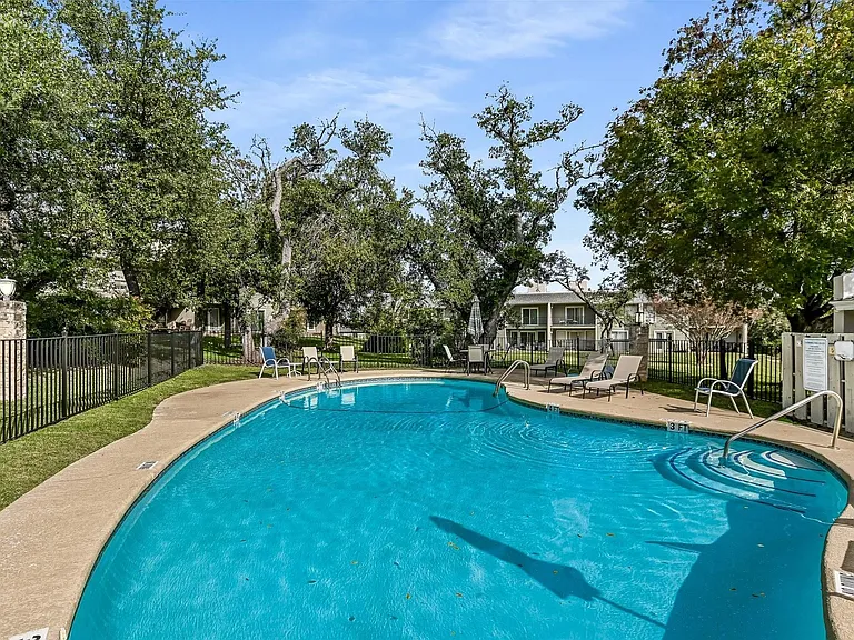 100 Lido Cir #G1 — Photo 16