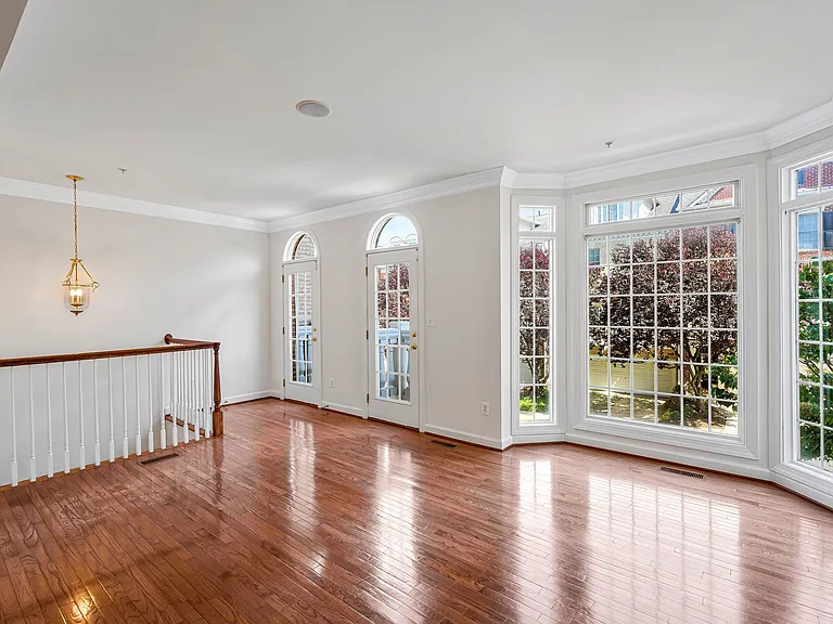 7720 Spoleto Ln — Photo 15