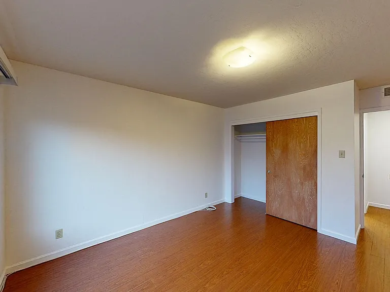 975 Burnett Ave — Photo 23