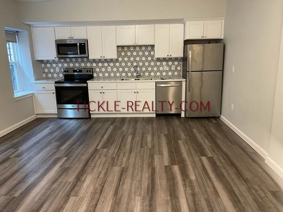 976 Rosedale