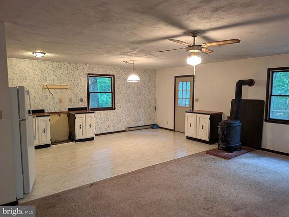 2nd image of 378 Happy Valley Cir