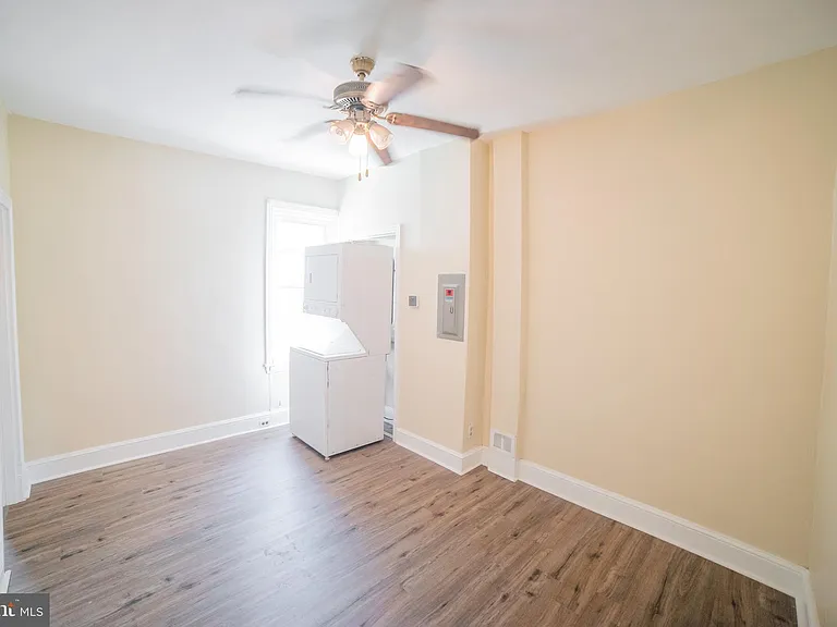 2427 E Allegheny Ave #2 — Photo 9