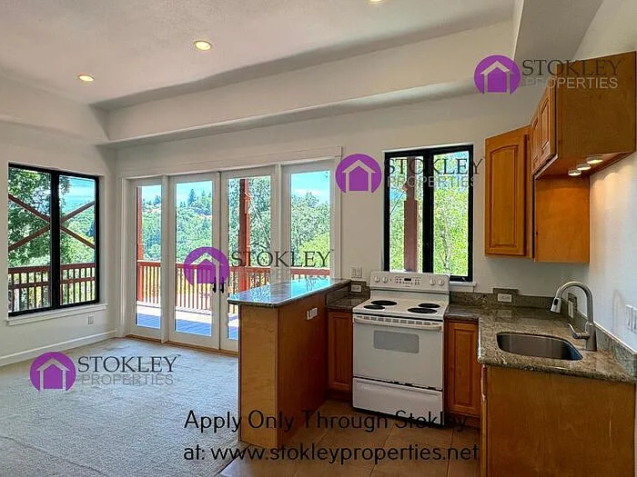712 Moraga Rd — Photo 2