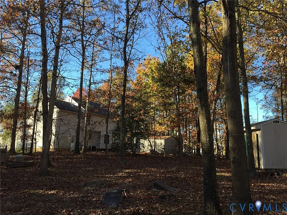 5633 Lake Sharon Dr