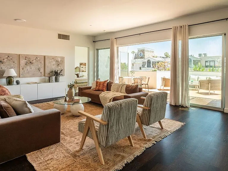 855 N Croft Ave #Penthouse 4 — Photo 7