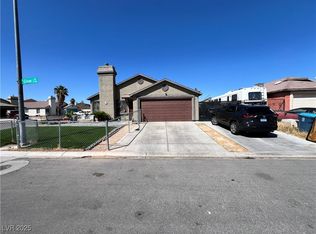 3726 Glow Dr, Las Vegas, NV 89115
