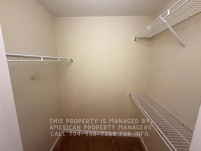 901 Hoke St — Photo 6