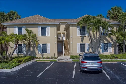 2250 Gulf Blvd #B2 Photo 1