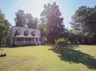 1512 Woodfield Cir, Fuquay Varina, NC 27526