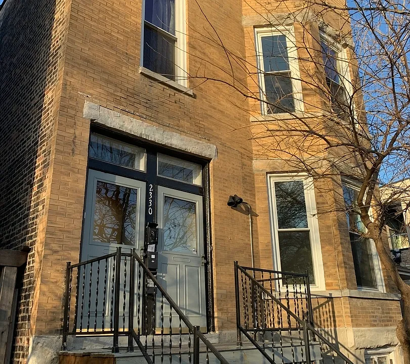 2330 W Erie St #2F