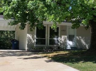 523 Sulphur Spring Rd, Ballwin, MO 63021