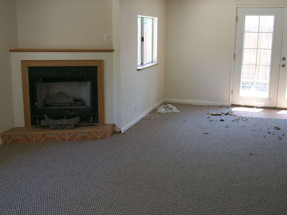 4th image of 1828 Vegas Valley Dr