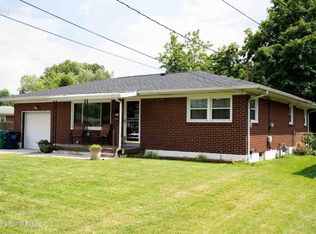 2202 Thistledawn Dr, Shively, KY 40216