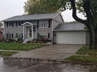 561 Redbud Ln, Xenia, OH 45385