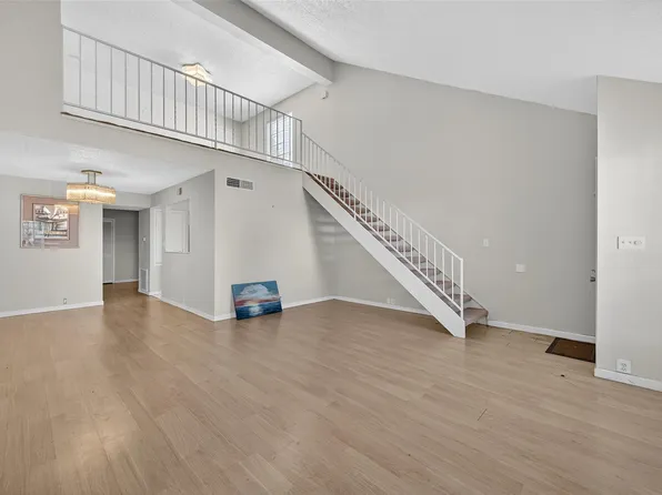 6201 Beverlyhill St APT 35, Houston, TX 77057