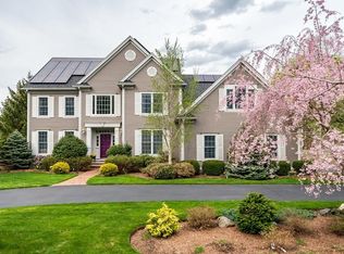 3 Fox Run Ln, Lexington, MA 02420