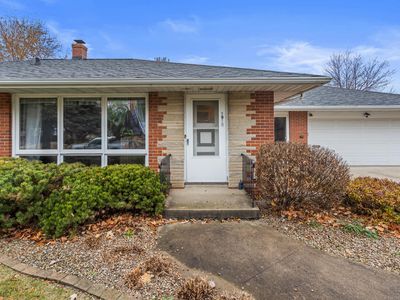 1910 Garling Dr, Bloomington, IL, 61701