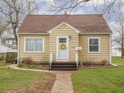 809 South 113th STREET, West Allis, WI, 53214