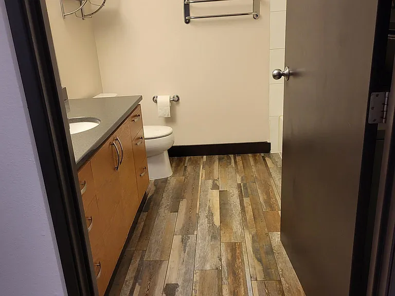 2440 Western Ave #509 — Photo 15
