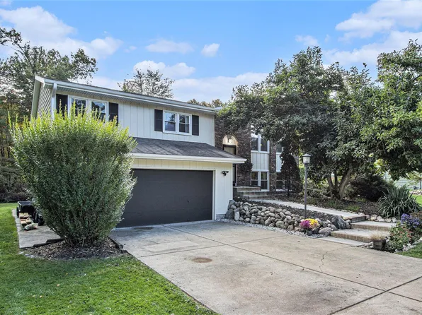 1983 Katie Ct, Portage, MI 49024