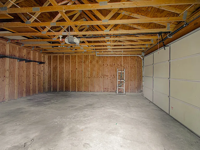 7800 Jefferson St — Photo 25