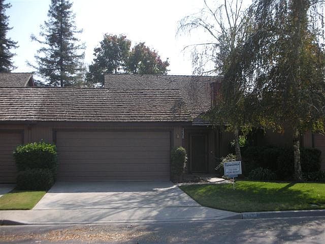 1st image of 2420 E Tulare Ave