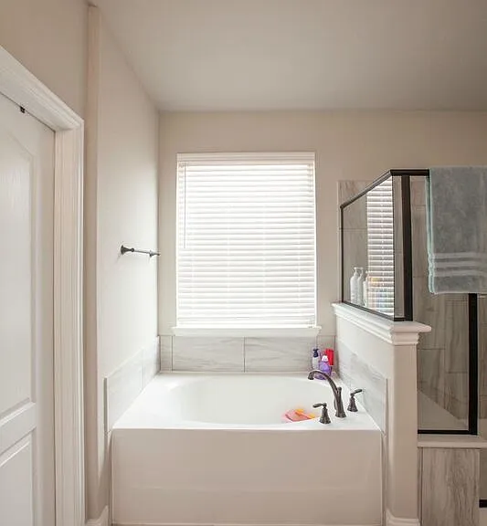 1501 Laurence Ln — Photo 36