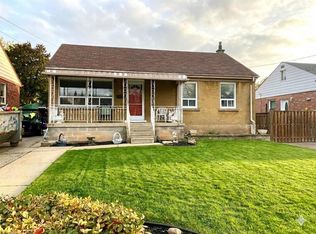 140 Stewartdale Ave, Hamilton, ON L8K4P5