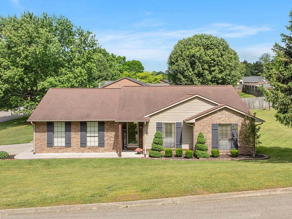1st image of 8018 Phyllis Ln