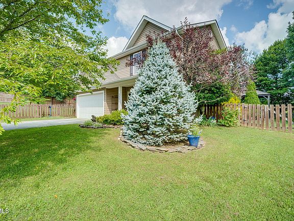 4th image of 223 Atoll Way