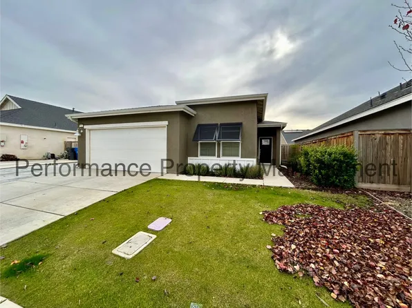 9713 Cobble Creek Dr, Shafter, CA 93263