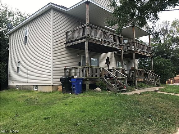 2nd image of 666-670 Parkwood Dr
